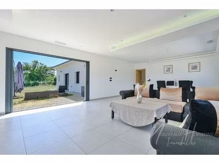 maison 5 pièces - 158 m²