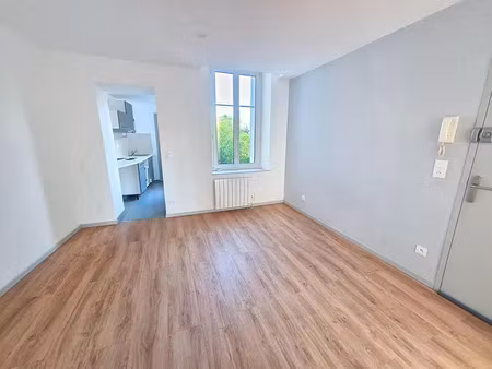 location appartement 3 pièces 44 m² à nancy (54000)
