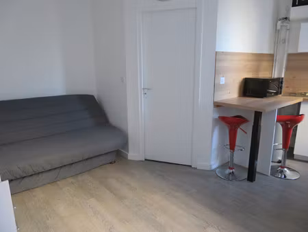 location appartement 1 pièce 15 m² à reims (51100)