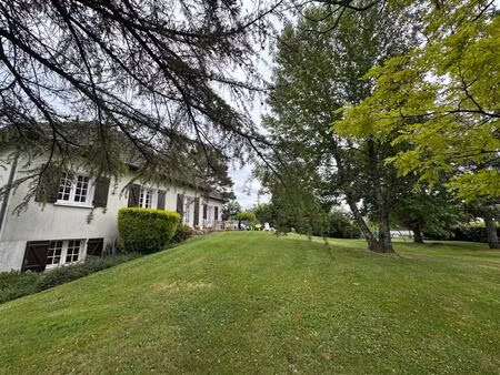 location maison 4 pièces 145 m² à feytiat (87220)