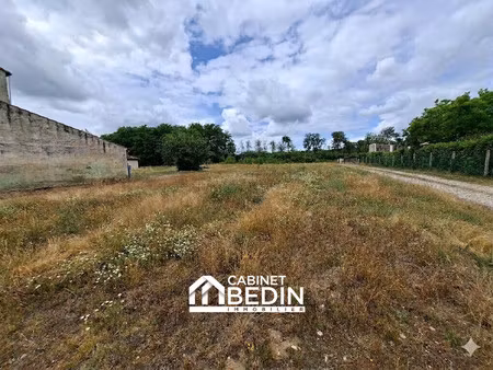 terrain 600 m²