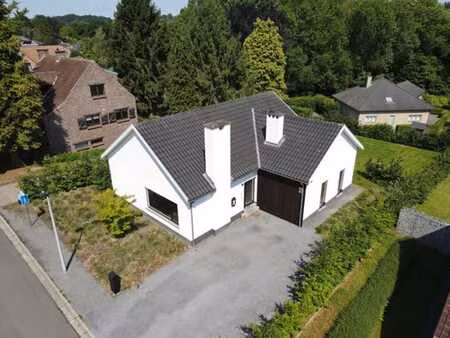 maison rénové avec 3 ch. sur 9 ares