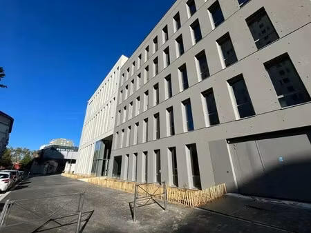 vente bureaux 360 m² à 7 155 m²