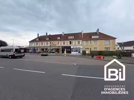 location locaux professionnels 2 pièces 34.5 m² à ouistreham (14150)  789 €