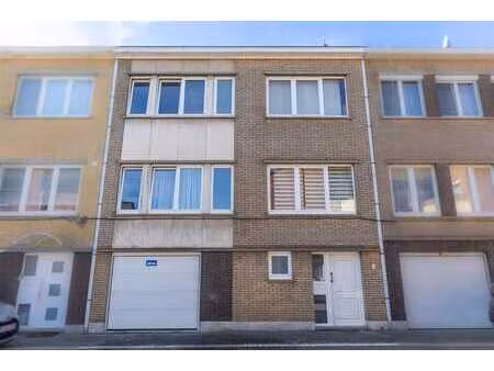 maison en parfait état dans une rue sans issue – quartier ca