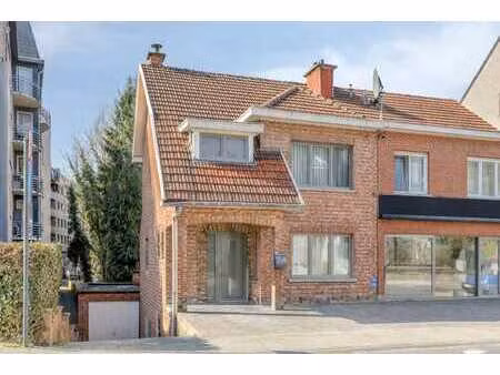maison rénovée avec 3 chambres et garage
