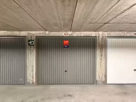 parking - garage fermé