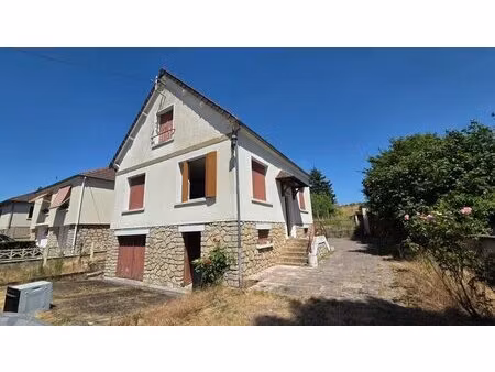 maison à rénover  garage et jardin de 98m²