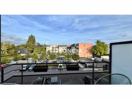 t2 avec balcon parking vendu libre d occupation