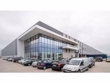 complexe logistique moderne à heppignies