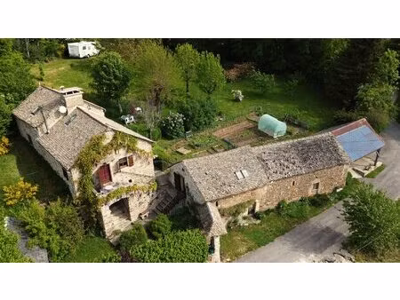 corps de ferme - lévézou
