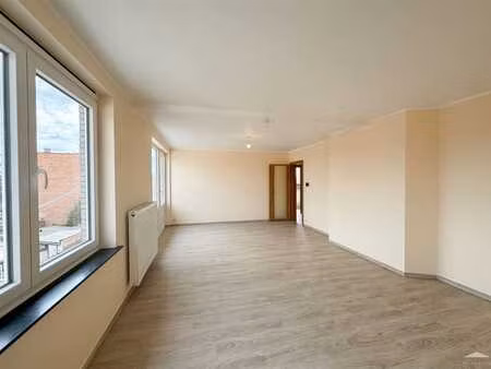 bel appartement entièrement rénové en 2024