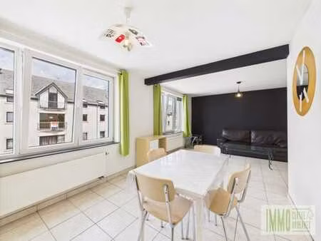 appartement à louer en plein cœur de libramont !