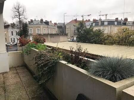 location appartement 2 pièces à angers (49000) : à louer 2 pièces / 48m² angers