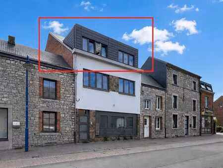 spacieux appartement 2 ch. avec mezzanine sis à beauraing