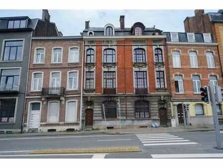 immeuble de rapport composé de 3 appartements