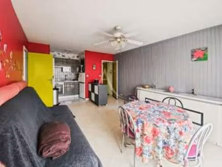 location appartement 2 pièces à saint-hilaire-de-riez (85270) : à louer 2 pièces / 46m² sa