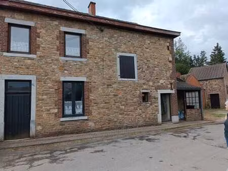 maison 3 chambres à fosses-la-ville avec jardin