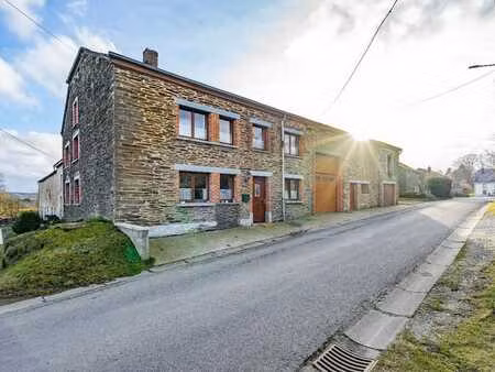 maison en pierre 3 ch. + garages + atelier – vellereux