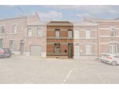 maison 2ch sans travaux  grenier aménageable et terrasse