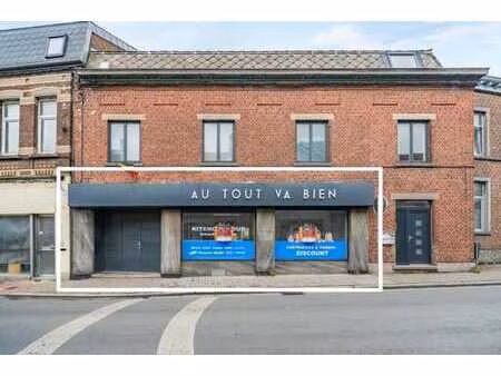 espace commercial avec studio  stockage et jardin
