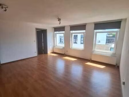 appartement 1 chambre à louer – centre-ville de mons
