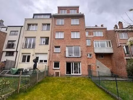 maison de rapport 5 lots & 1 garage