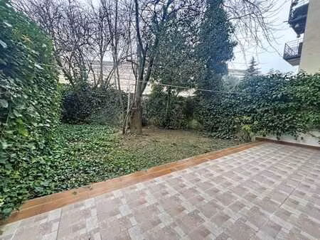 rez-de-chaussée avec jardin plein sud