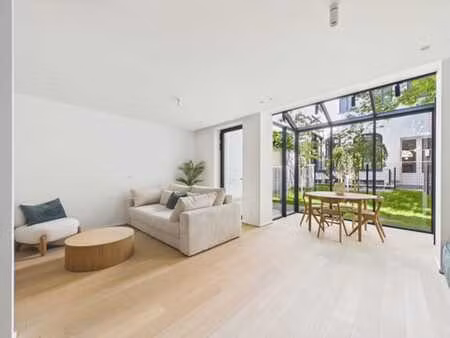 bruxelles - botanique/art-loi | maison en intérieur d’îlot
