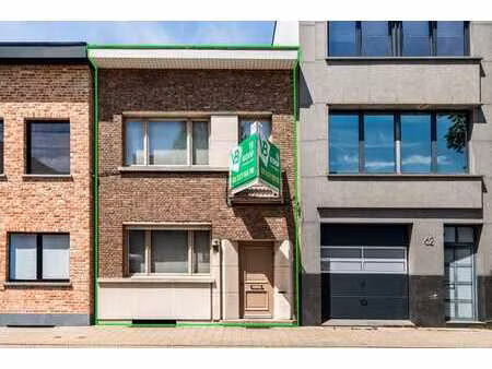 op te frissen woning op top locatie nabij boelaerpark