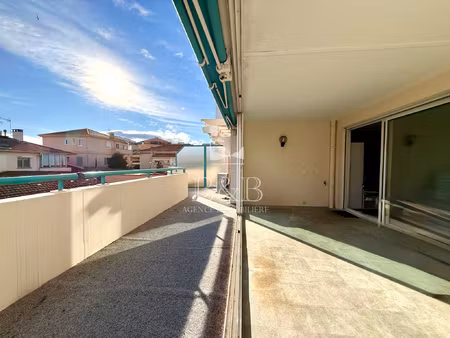 a vendre frejus plage 3 pièces avec terrasse et loggia de 33