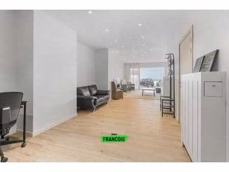 spacieux appartement de 3 chambres avec vue frontale sur la…