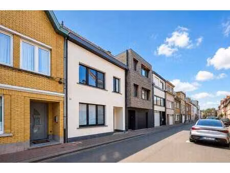 maison luxueusement rénovée avec 3 chambres à vendre à heist
