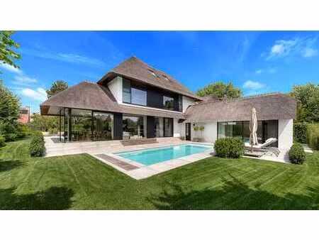 villa à vendre avec piscine et poolhouse à knokke-zoute