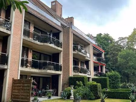 uitzonderlijk rustig gelegen appartement met 2 slaapkamer...