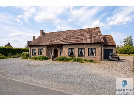huis te huur in sint-joris met 4 slaapkamers