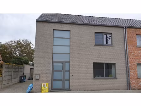 huis te huur in zele met 3 slaapkamers