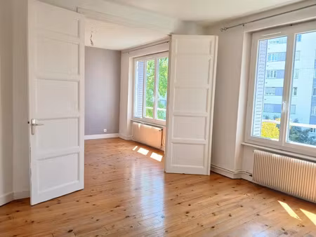 location appartement 2 pièces 37 m² à clermont-ferrand (63000)