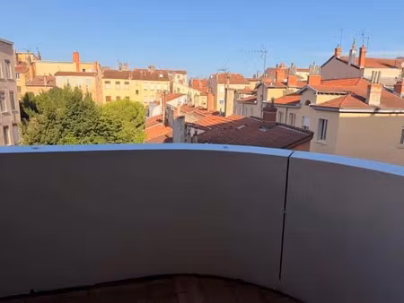 location appartement 3 pièces 71 m² à lyon 4 (69004)