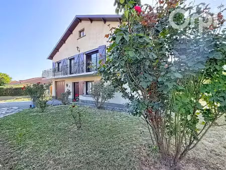 romagnat  maison 133m2  5 chbres et garage de 47m2 sur 567m2 de terrain clos