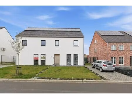 maison à vendre à chrysantenlaan 24 beverst (rbw27705)