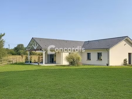 uxegney - propriété comprenant une maison de plain-pied et ins