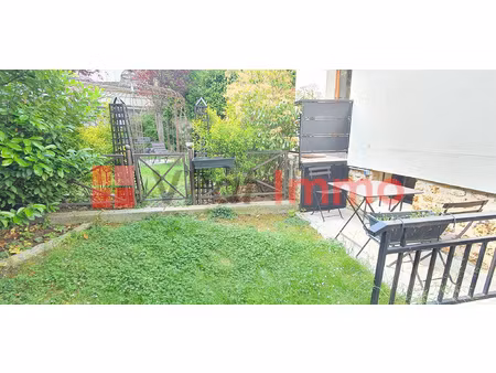 viroflay - studio meuble avec internet et jardin privatif