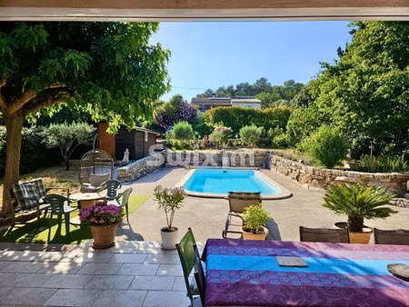 villa de luxe à vendre à la motte