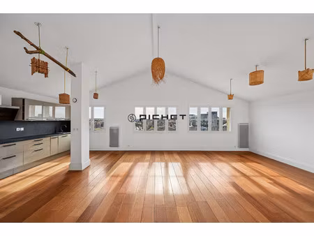 appartement de luxe à vendre dans le quartier hôtel de ville-quinconce-saint seurin-fondau