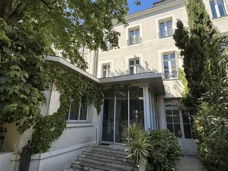 villa de luxe à vendre dans le quartier hôtel de ville-quinconce-saint seurin-fondaudège