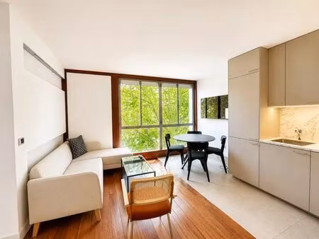 appartement de 2 chambres de luxe en location à monceau  courcelles  ternes  paris  île-de