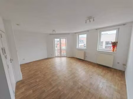 appartement 1 ch. lumineux à evere  proche transports