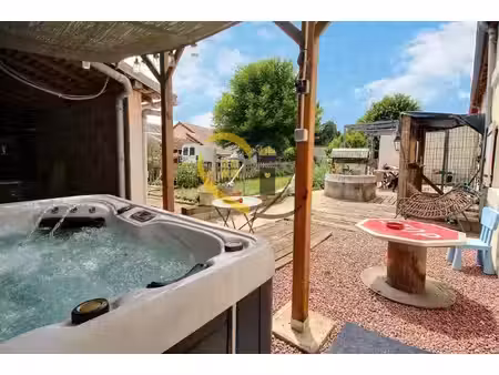 longère 4 chambres avec piscine et spa