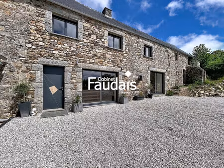 maison en pierre rénovée avec gîte indépendant sur 1 800 m²